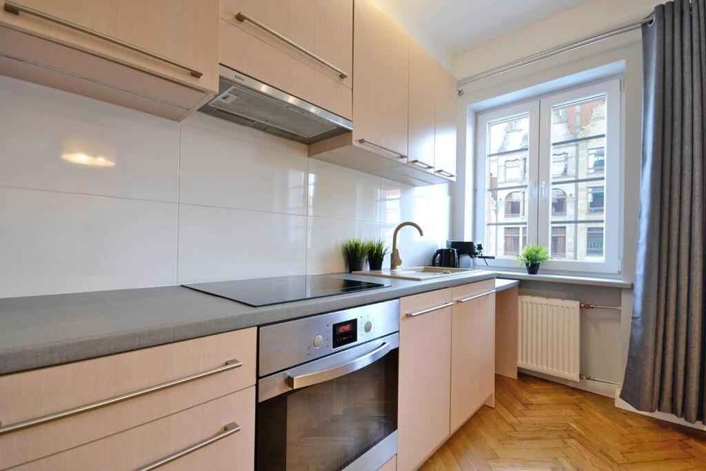 Z Apartment On Town Hall - Rynek Ratusz - 2 Rooms Breslavia Esterno foto