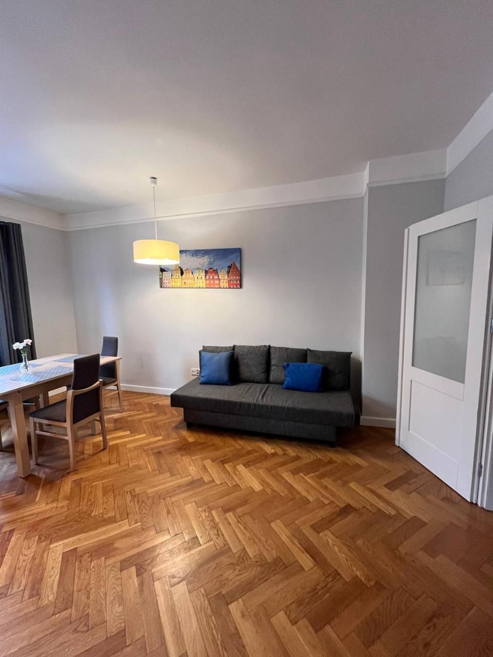 Z Apartment On Town Hall - Rynek Ratusz - 2 Rooms Breslavia Esterno foto